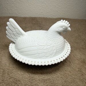 Vintage Indiana Milk Glass Hen on Nest Covered Dish Beaded Edge 7” X 5.5”